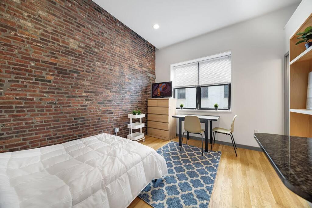 Simple Furnished Studio In The Heart Of Boston Kültér fotó